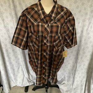Wrangler Men's Brown and Black Plaid Button Down Shirt